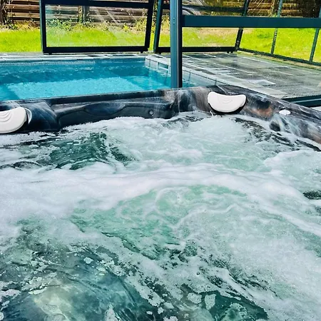 Leonic - Piscine Et Jacuzzi *